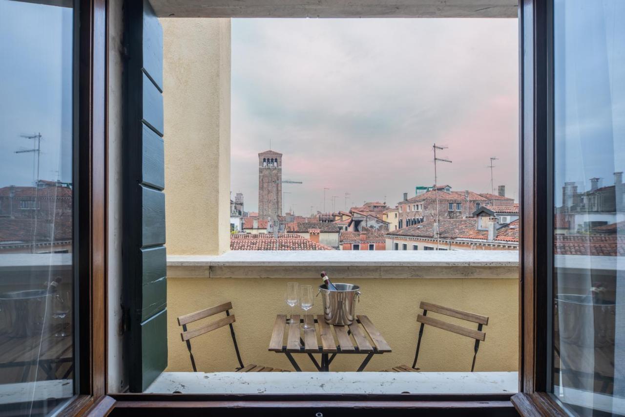 Bright Apartment On Venetian Roofs R&R Exterior foto